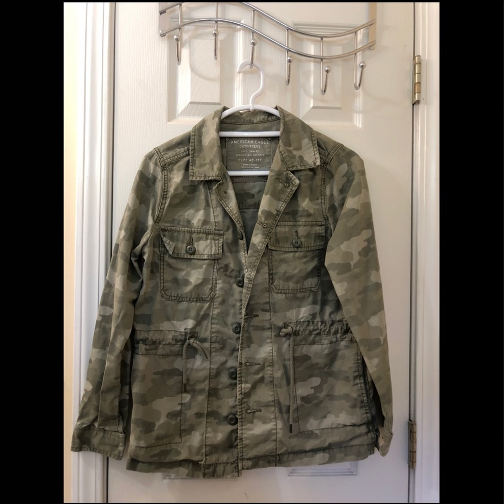 American Eagle Outfitters Camo Jacket 🦅